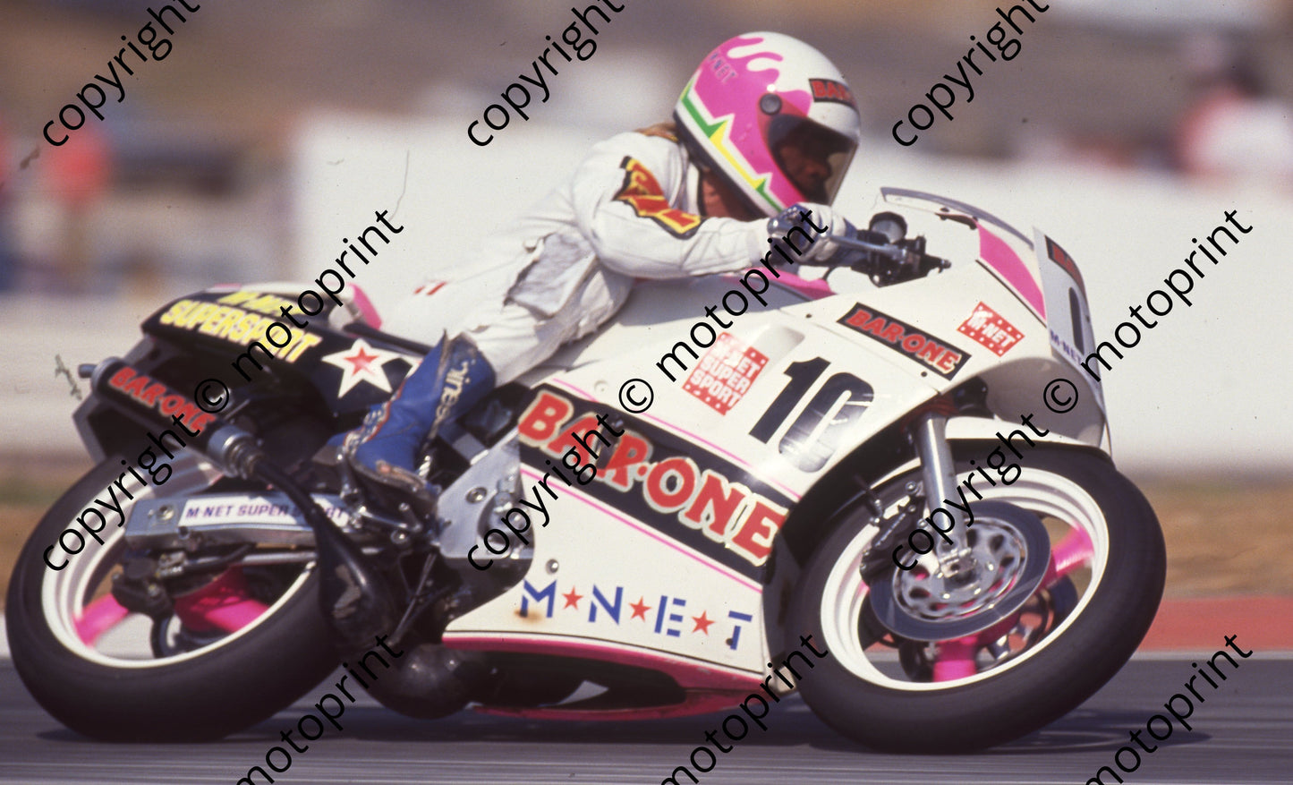 1989 Kya MC 10 Corrie Horn Suzuki RGV (Colin Watling Photographic) (46)