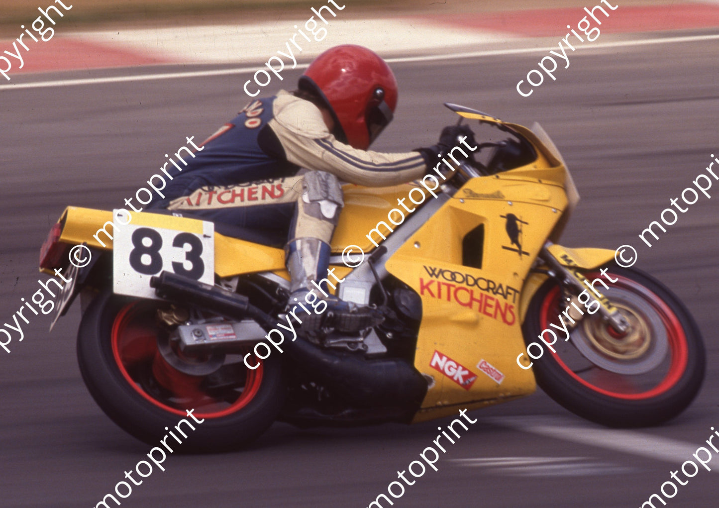 1989 Kya MC 83 Fernando Mendes Yamaha TZR (Colin Watling Photographic)  (10)