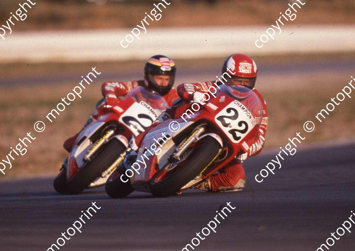 1989 Welkom MC 22 Russell Wood 2 Wayne Doran Yamaha TZs (Colin Watling Photographic) (1)