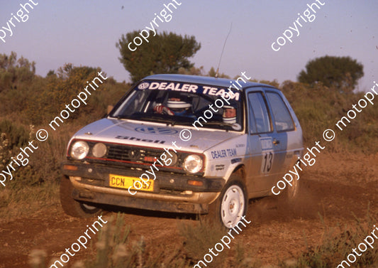 1990 Algoa 13 Paolo Piazza-Musso, Gail Tarlton check Golf (courtesy Roger Swan) (11)