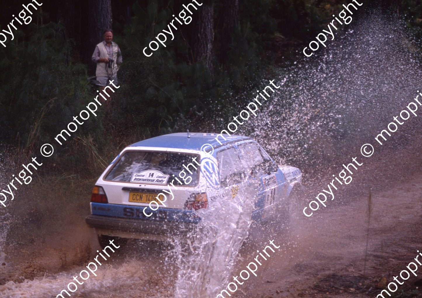 1990 Castrol Intnl 14 Paolo Piazza-Musso, Gill Tarlton VW Golf (R Swan) (7)