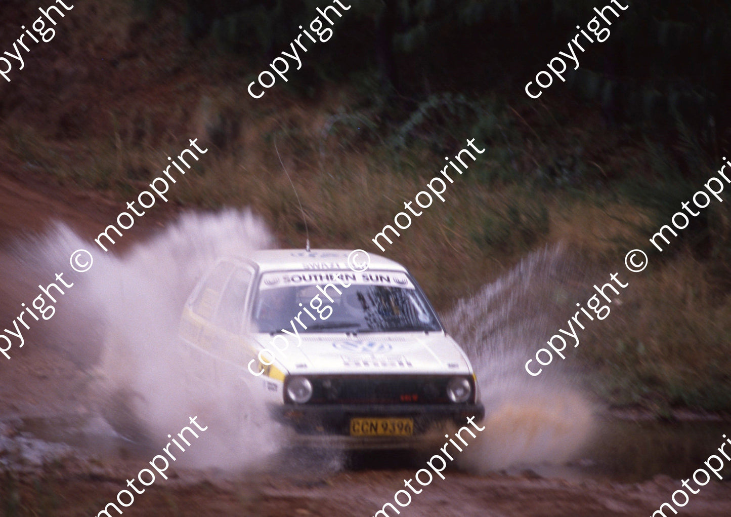 1990 Castrol Intnl 2 Sarel vd Merwe, Franz Boshoff Golf (R Swan) (13)