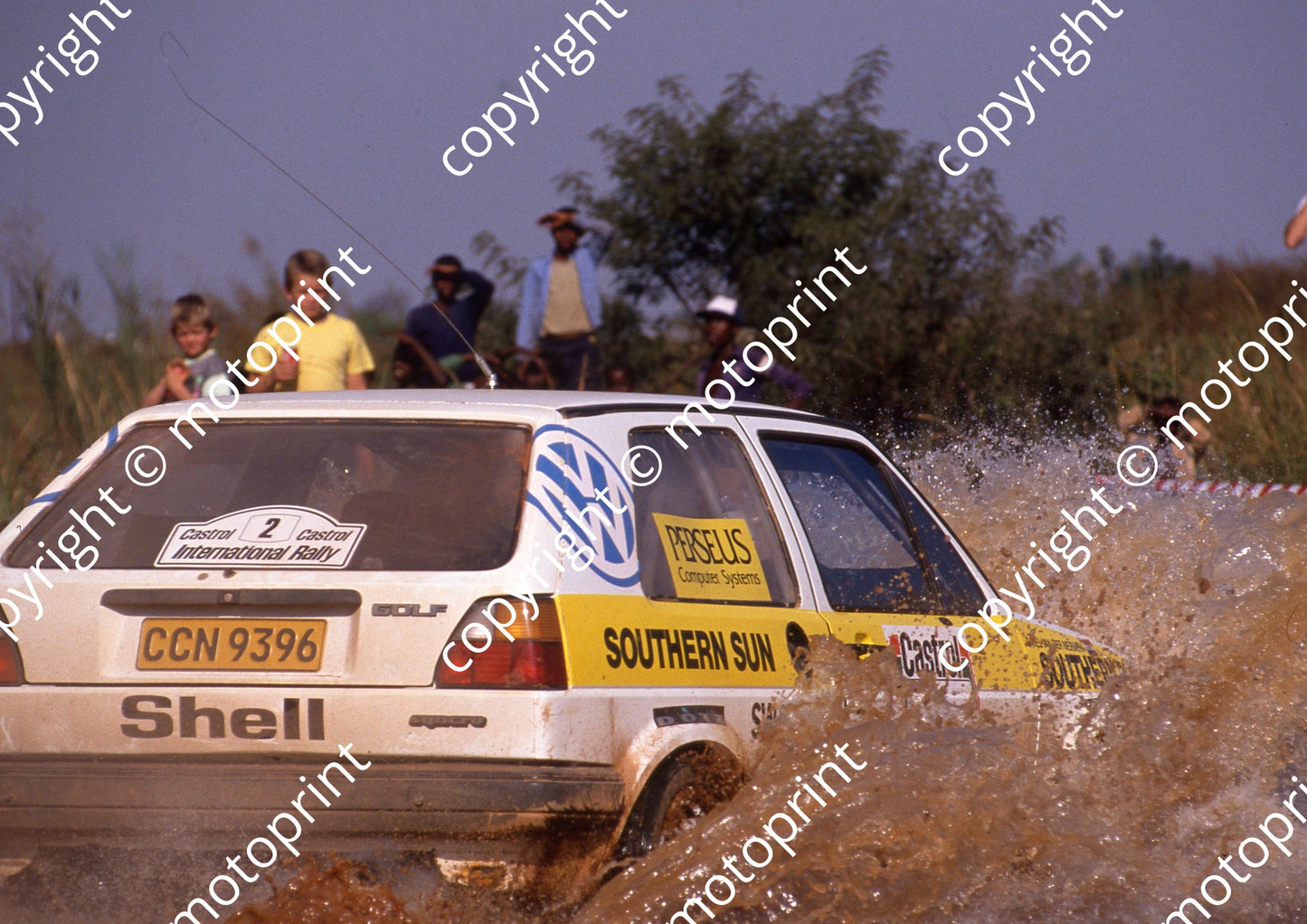 1990 Castrol Intnl 2 Sarel vd Merwe, Franz Boshoff Golf (R Swan) (19)