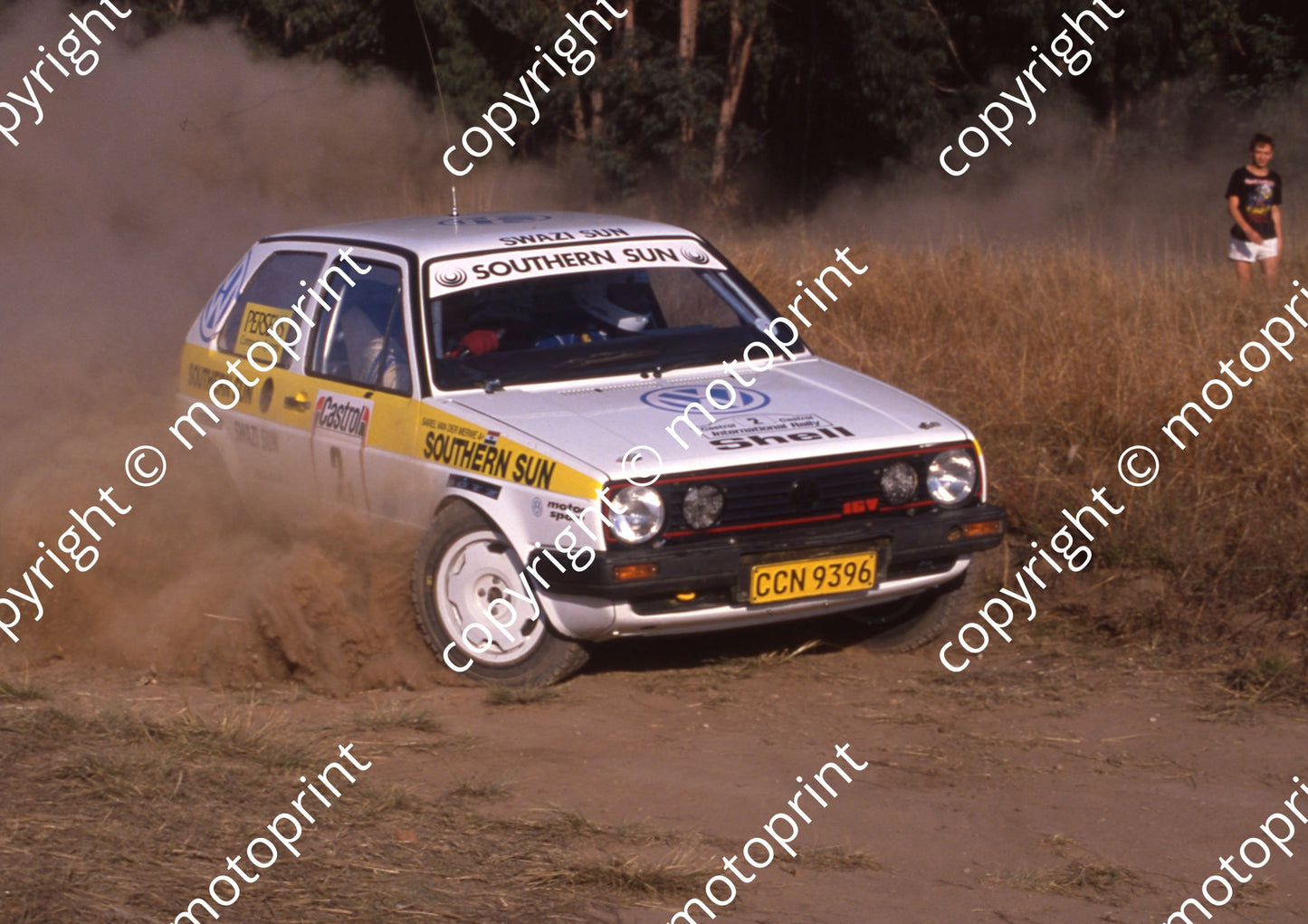 1990 Castrol Intnl 2 Sarel vd Merwe, Franz Boshoff Golf (R Swan) (22)