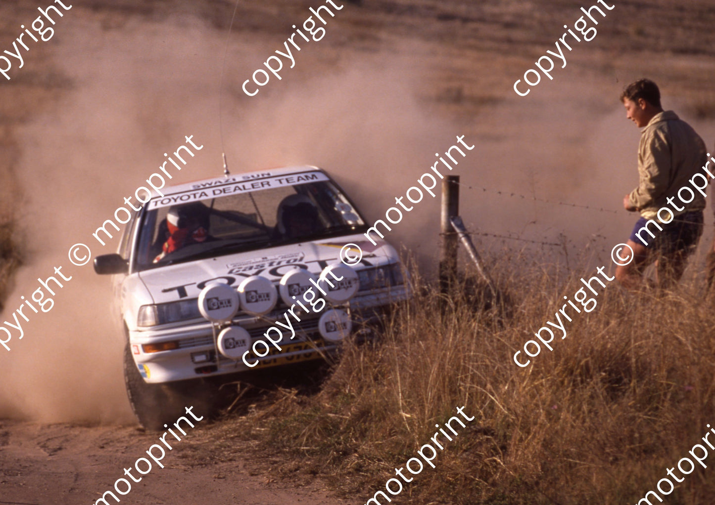 1990 Castrol Intnl 8 Nic de Waal, Guy Hodgson Toyota (R Swan) (14)