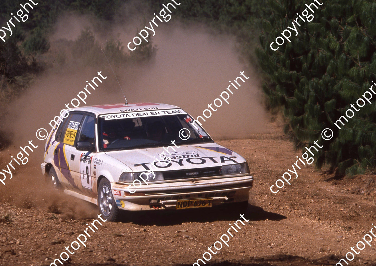 1990 Castrol Intnl 8 Nic de Waal, Guy Hodgson Toyota (R Swan) (4)