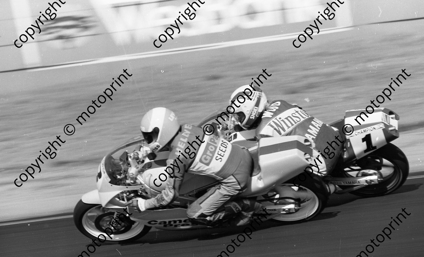 1990 Kya MC 3 Kevin Hellyer 1 Russell Wood Yamaha TZs (Colin Watling Photographic)  (2)