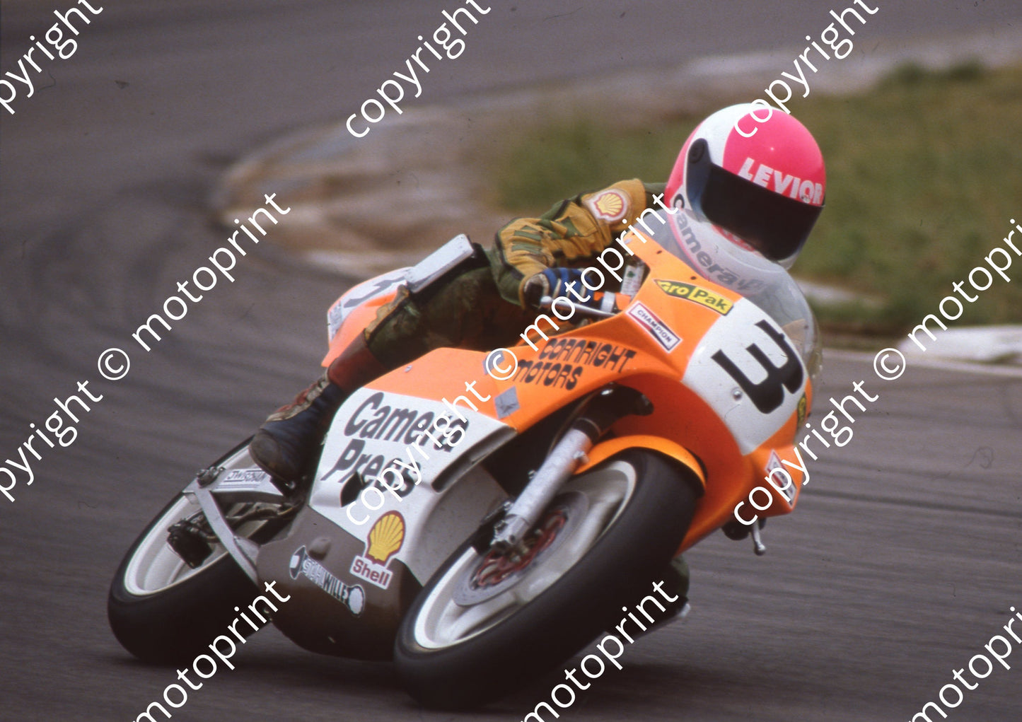 1990 Kya MC 3 Kevin Hellyer Yamaha TZ (Colin Watling Photographic)292 (7)