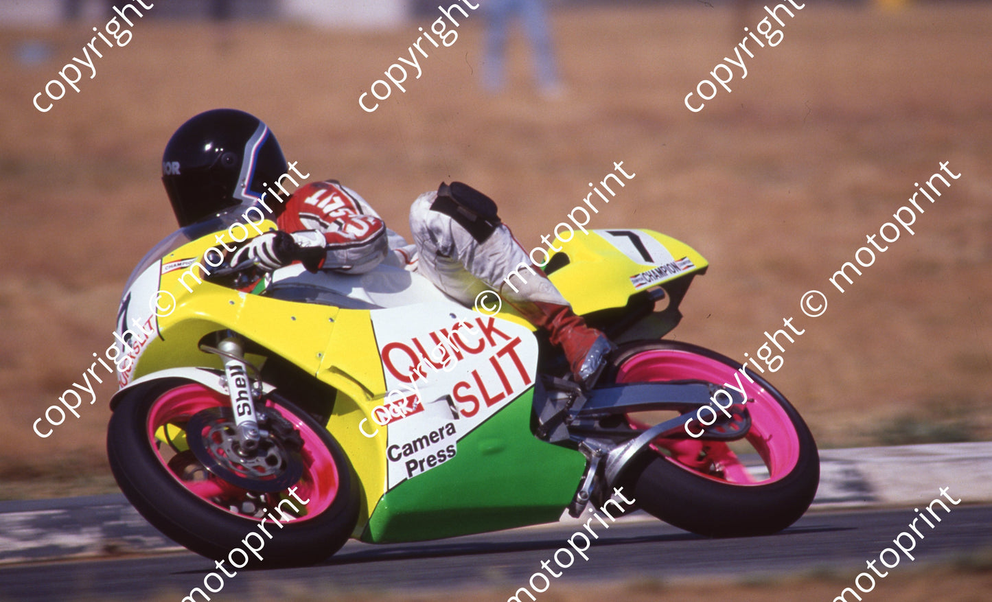 1990 Kya MC 7 Klint Munton Yamaha TZ (Colin Watling Photographic)  (7)