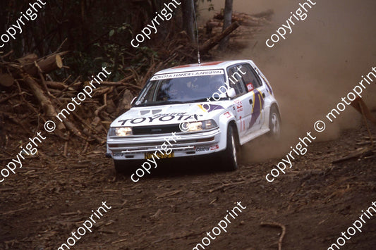 1990 NGK A7 Nic de Waal, Guy Hodgson Toyota   (Roger Swan) (29)