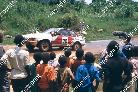 1990 Safari 25 (courtesy Roger Swan) (140)