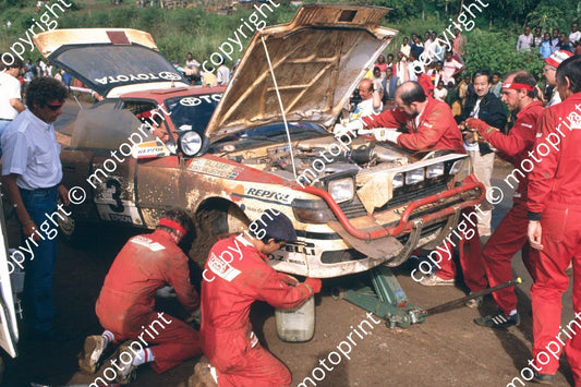 1990 Safari 3 Bjorn Waldegard, Fred Gallagher Celica GT-4 service(RSwan) (2)