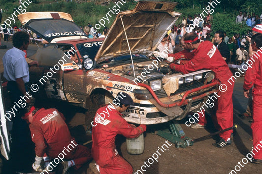 1990 Safari 3 Bjorn Waldegard, Fred Gallagher Celica GT-4 service(RSwan) (3)