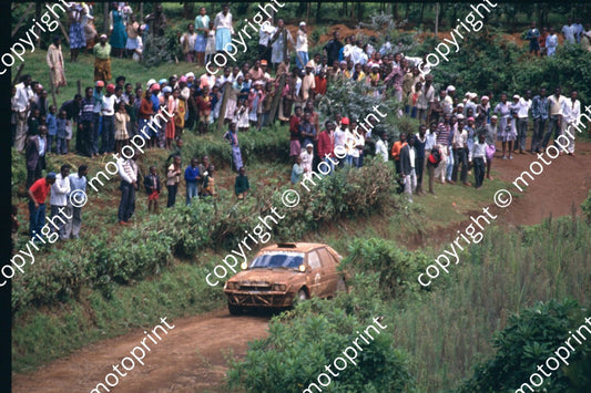 1990 Safari 4 Alessandro Fiorio, Luigi Pirollo Lancia Delta Integrale  (RSwan)  (1)