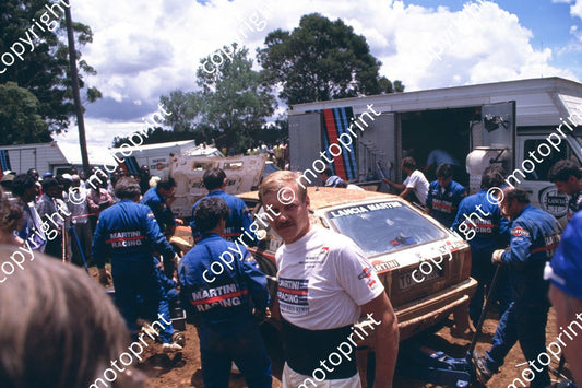 1990 Safari 5 Juha Kankkunen, Juha Piironen Lancia Delta service(RSwan) (3)