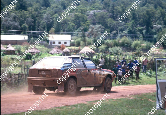 1990 Safari 5 Juha Kankkunen, Juha Piironen Lancia delta Integrale (courtesy Roger Swan) (4)