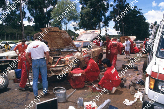 1990 Safari 6 Mikael Eriksson, Claes Billstam Celica GT4 road service (courtesy Roger Swan) (250)