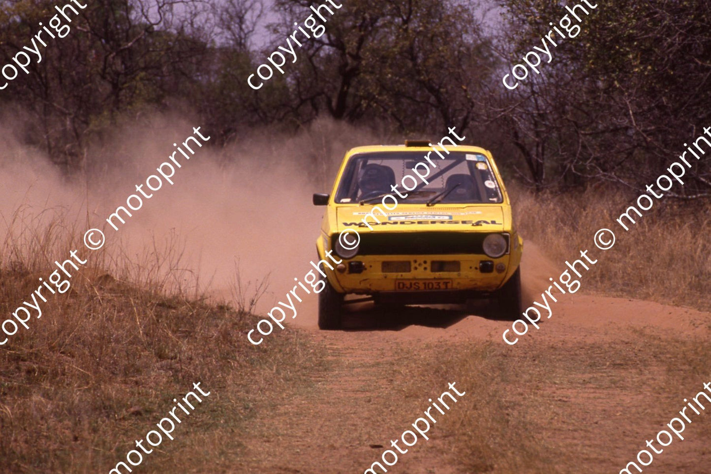 1990 Wesbank 29 John and Cherry Saunders VW 6 (courtesy Roger Swan) (24)