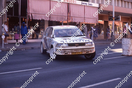 1990 Wesbank 4  Nic de Waal, Guy Hodgson Toyota 6 (courtesy Roger Swan) (3)