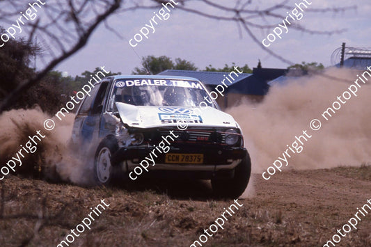 1990 Wesbank 6 Glyn Hall, Martin Botha VW, after hitting cow (courtesy Roger Swan) (8)