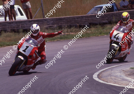 1990 Zkops March 1 Russell Wood, 4 Mark Welthagen Yamaha FZRs (courtesy Roger Swan) (1)