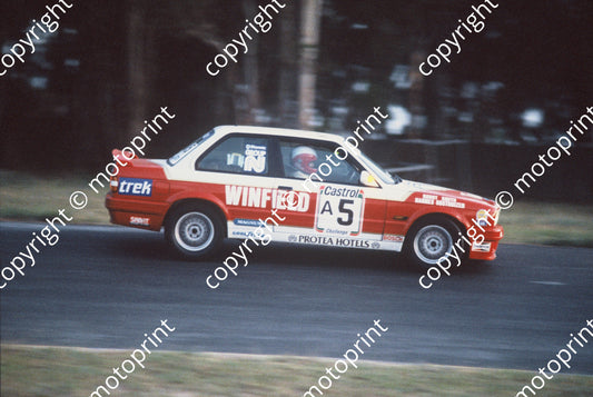 1992 Killarney 9 hr A5 Hannes Oosthuizen Rob Smith BMW325iS evening (Courtesy Roger Swan) (4)