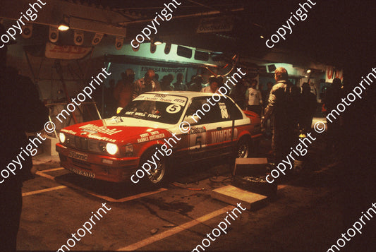 1992 Killarney 9 hr A5 Hannes Oosthuizen Rob Smith BMW325iS night pits (courtesy Roger Swan) (11)