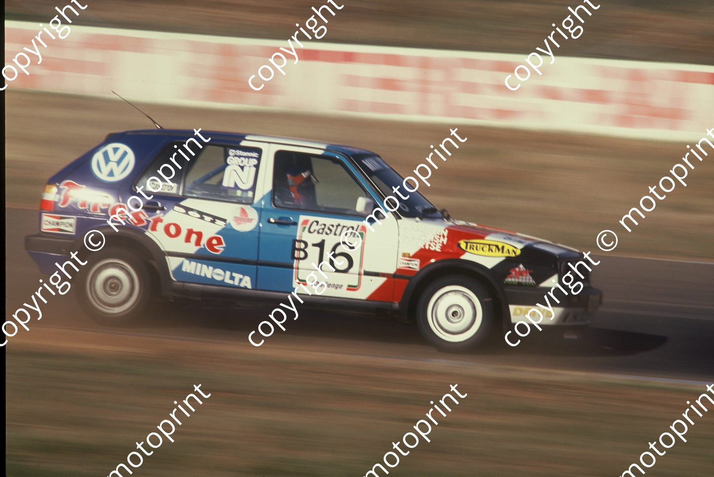 1992 Killarney 9 hr B16  Chris Aberdein, Johan Evertse, Geoff Dalglish Golf GTi(courtesy Roger Swan) (2)