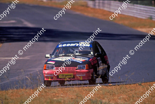 1992 Killarney 9 hr E46 Louis Gouws Guy Hodgson Opel Cub (courtesy Roger Swan) (1)