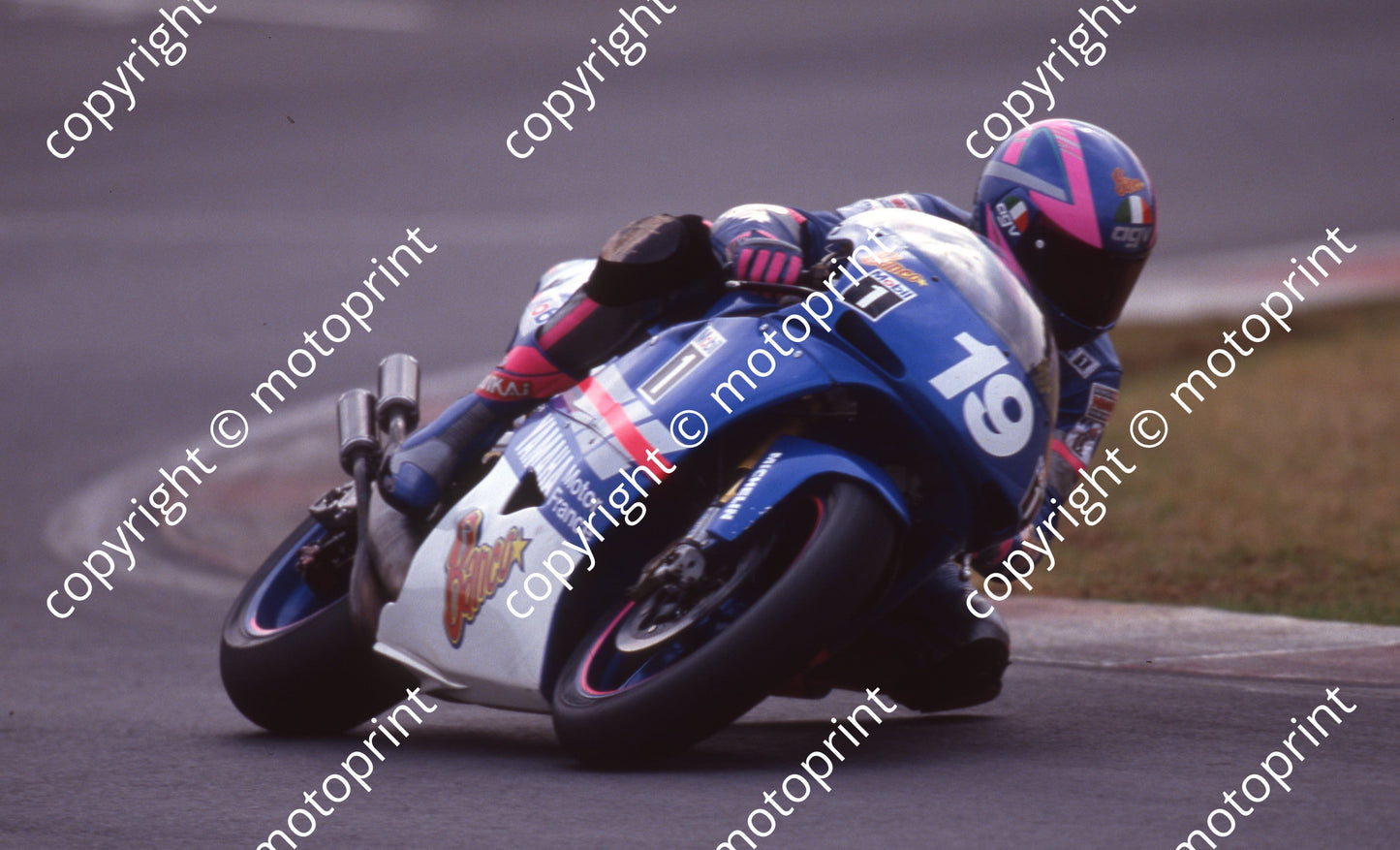 1992 Kya SA GP MC 500 19 Niall McKenzie Yamaha (Watling Photo)