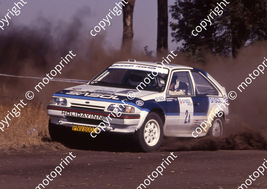 1992 Sasol 2 Sarel v d Merwe, Franz Boshoff Ford (courtesy R Swan)  (59)