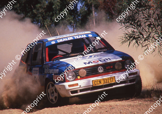 1992 VW Intnl 8 Johan Evertse, Steve Harding Golf (Watling)