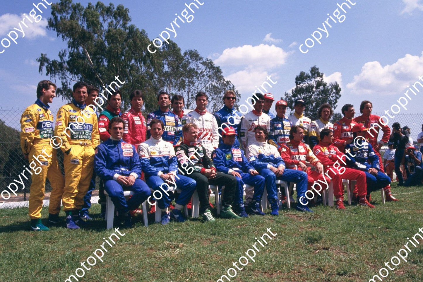 1993 SA GP a group photo, a two VIPs are late (courtesy Roger Swan) (350)