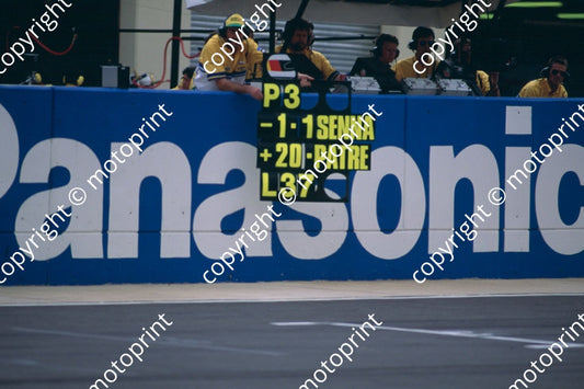 1993 SA GP pit signal Schumacher (courtesy Roger Swan) (1)