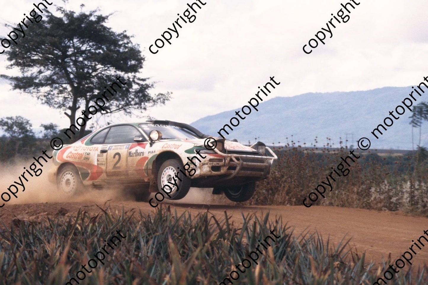 1993 Safari 2 Markku Alen, Ilkka Kivimaki Celica turbo 4Wd jump seq (courtesy Roger Swan) (363)