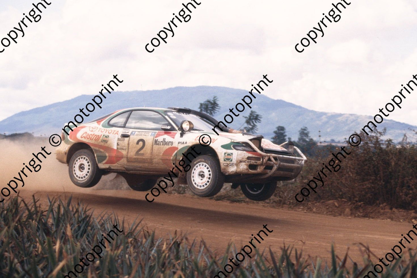 1993 Safari 2 Markku Alen, Ilkka Kivimaki Celica turbo 4Wd jump seq (courtesy Roger Swan) (364)