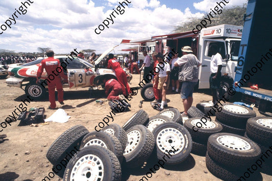 1993 Safari 3 Ian Duncan, Ian Munro Celica turbo service(courtesy Roger Swan) (75)