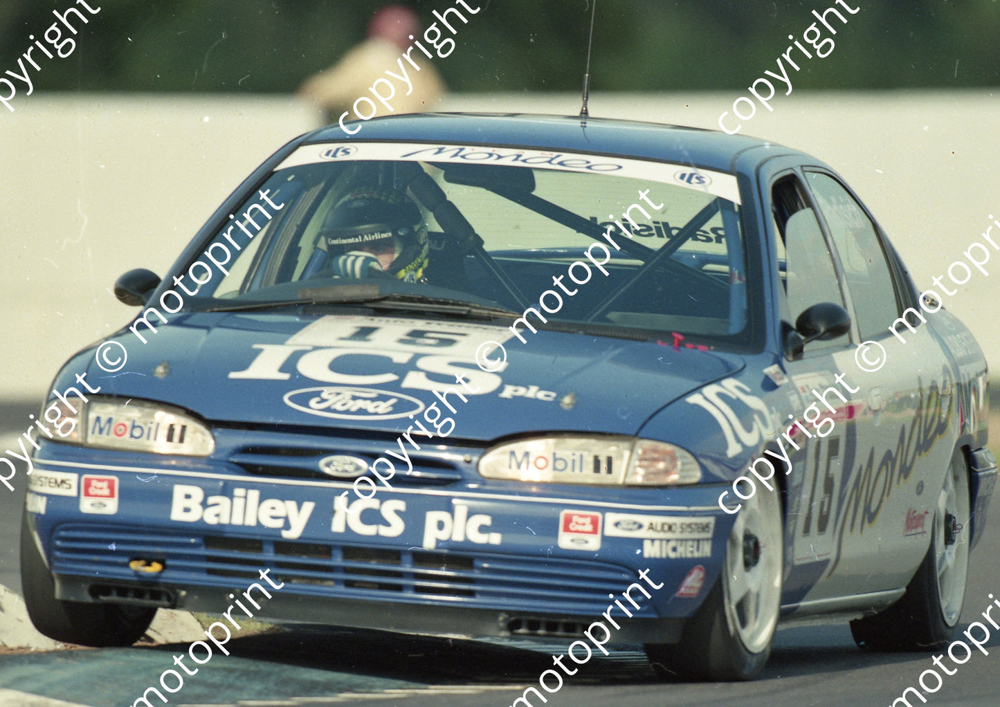 1993 Thruxton BTCC 15 Paul Radisich Mondeo (Watling Photogr) (1)