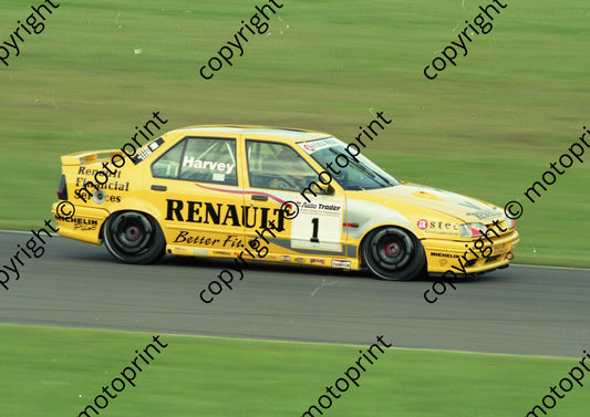 1993 Thruxton BTCC 1 Tim Harvey Renault (Watling Photogr)(3)