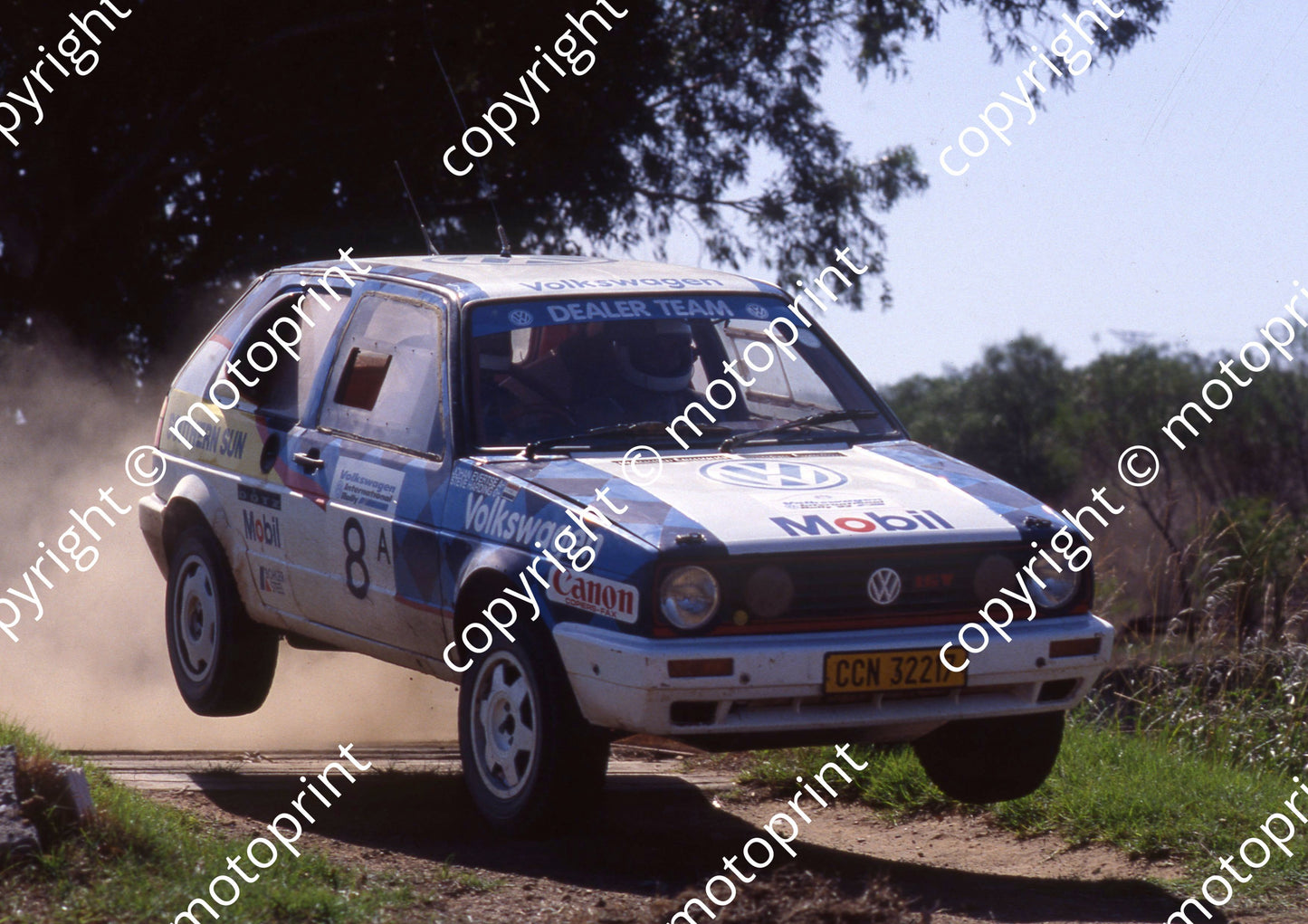 1993 VW Intnl 8 Johan Evertse, Steve Harding Golf (courtesy Roger Swan) (2)