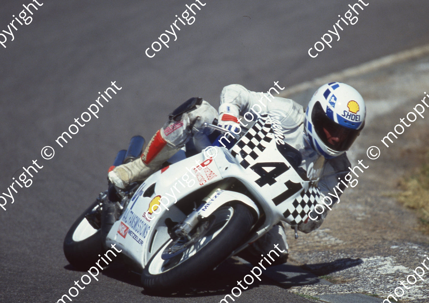 1994 Kya MC 41 Graeme van Breda Suzuki RGV250 (Watling Photo) (2)