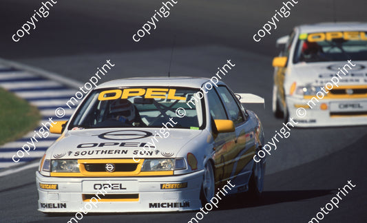 1995 Kya Fleetcare 3 Mike Briggs Opel Vectra (Watling Photo)  (5)