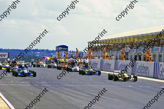 1995 Kya Jan F3000 0 start 1 Kenny Brack 9 Jan Lammers Reynard 94D (Roger Swan) (3)