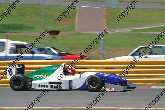 1995 Kya Jan F3000 5 Gareth Rees Reynard 94D (courtesy Roger Swan) (2)