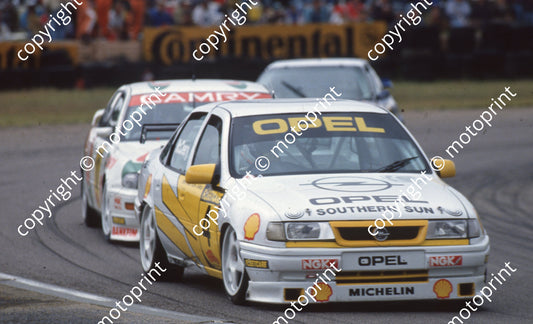 1995 Zkops Fleetcare 4 Grant McCLeery Vectra (Watling Photo)197 (2)