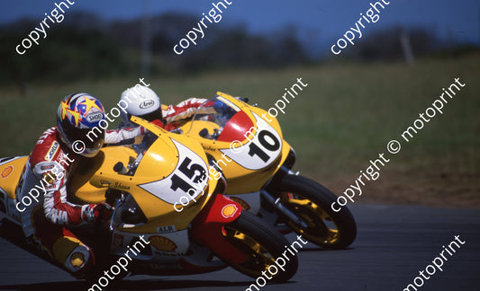 1997 EL MC 15 Shaun White 10 Arushen Moodley Yamaha YZF600 (Watling Photo)