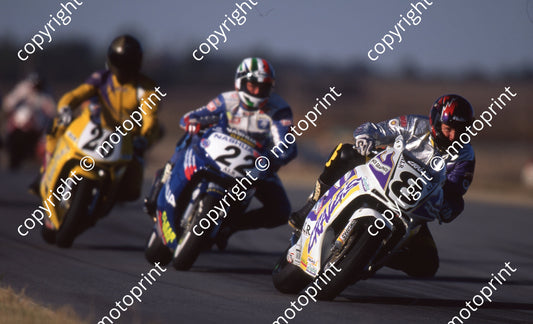 1997 Welkom MC 8 Chris Bosson 22 Russell Wood 26 Clinton Pienaar Honda CBRs  (Watling Photo) (15)