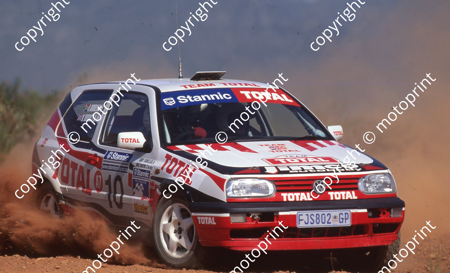 1998 Stannic Rally 10 Barry Grobbelaar, Mike Burrows Golf (Watling Photo) (7)
