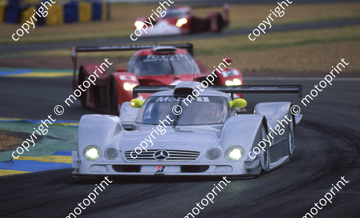 1999 Le Mans 6 Pedro Lamy, Bernd Schneider, Frank Lagorce Mercedes CLR (Watling Photo)