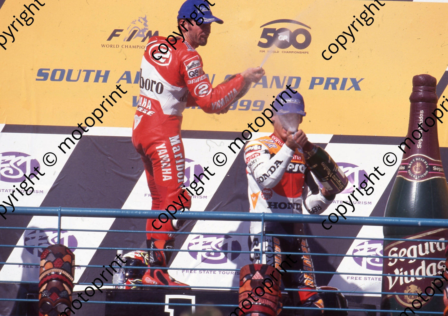 1999 Phakisa SA GP 500 2 Max Biaggi 1st, Alex Criville 3rd (Watling Photo) (2)